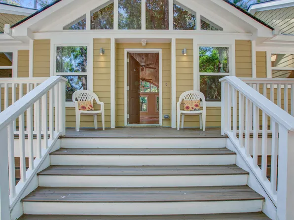 3320 Coon Hollow Dr, Johns Island, SC 29455