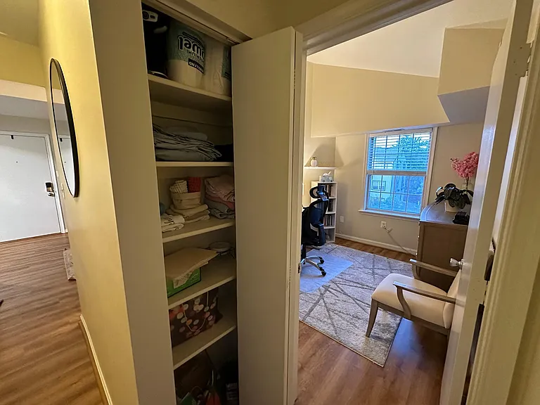 6906 Victoria Dr #I — Photo 11