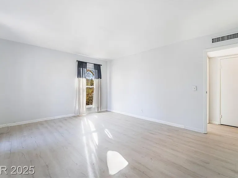 3141 Pinehurst Dr #C — Photo 34
