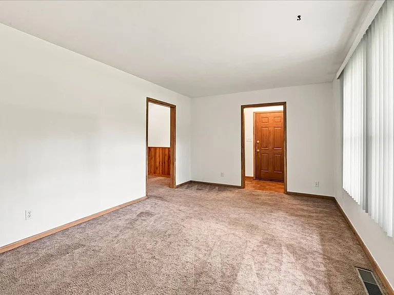 5420 N Sadlier Dr — Photo 5