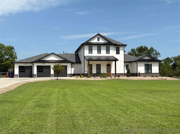 22800 N 3972nd Dr, Bartlesville, OK 74006