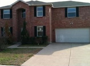 2011 Crosbyton Ln, Grand Prairie, TX 75052