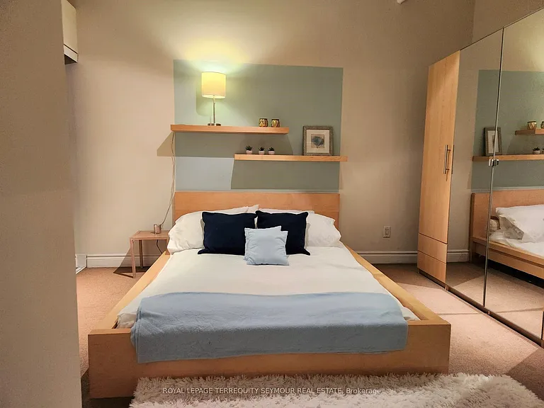 103 McCaul St #47 — Photo 13