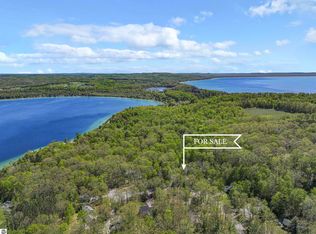 4021 E Oxford Dr, Leland, MI 49654