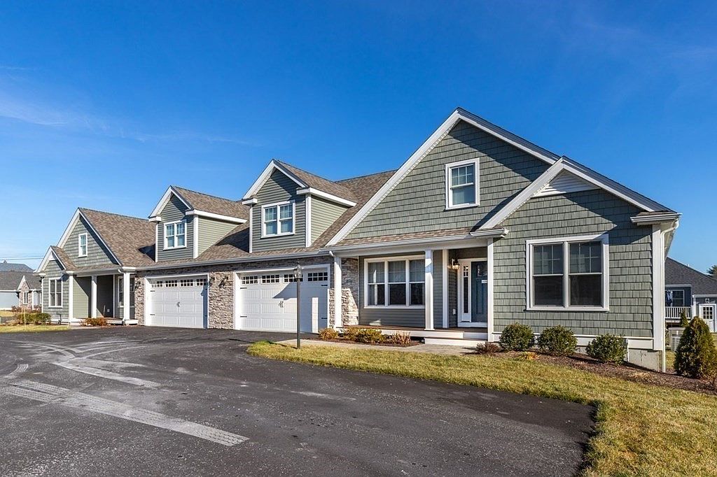 16 Country Club Ln 16, Lakeville, MA 02347 MLS 73186691 Zillow