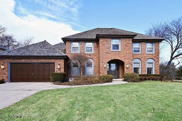 812 Paddock Ln photo 1