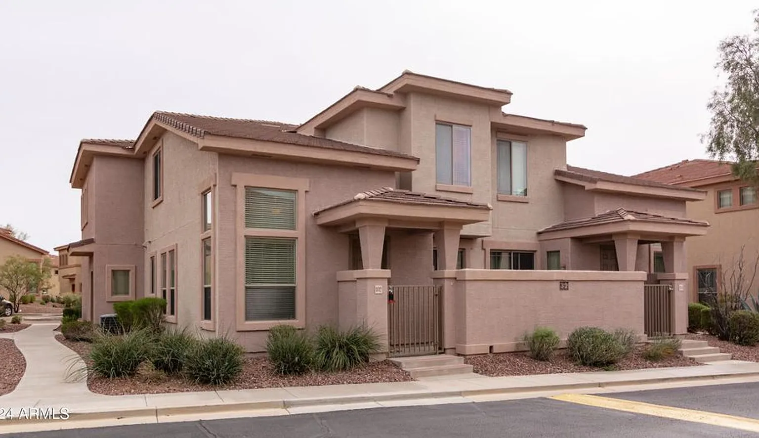 Gated Community Living in Anthem with Resort Amenities — Photo 3
