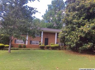 227 Spring Valley Ct SW, Huntsville, AL 35802