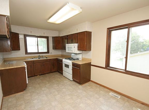 2nd image of 244 Terry Ct