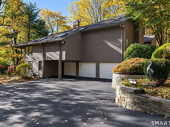 5th image of 38 High Hill Road