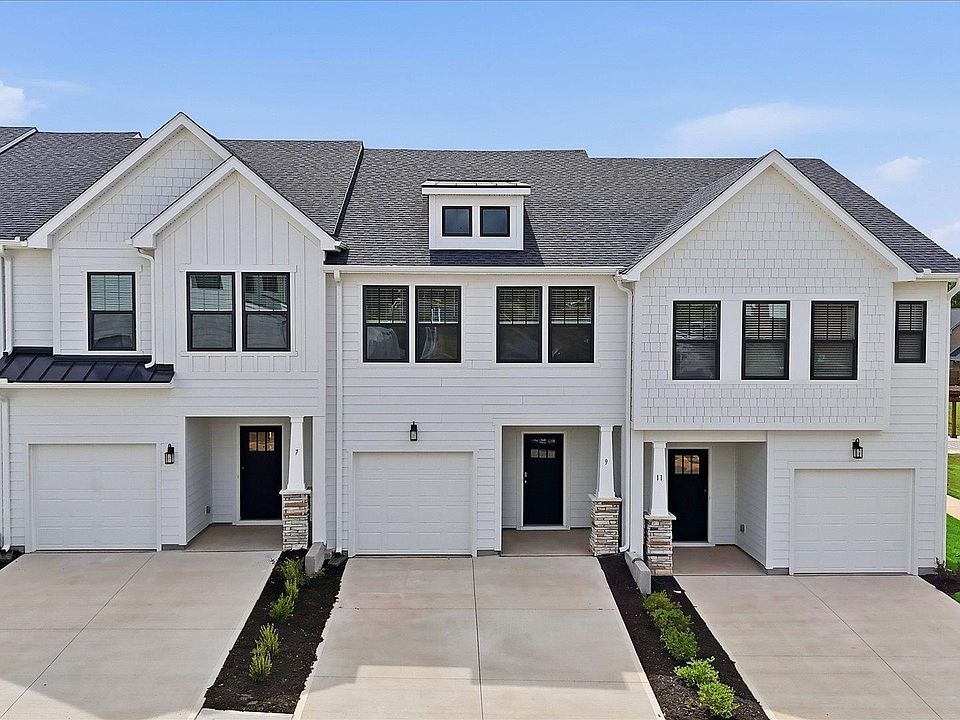 1st image of 9 Hagen Ln