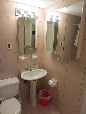 Rented by Raz Realty | media 27