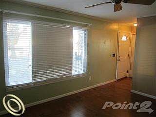 5th image of 23400 Stauber Ave