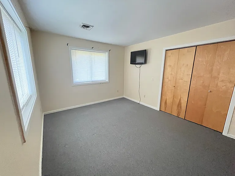 43 Tamarack Dr — Photo 9
