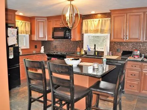 103 South Rd #103, Bedford, MA 01730