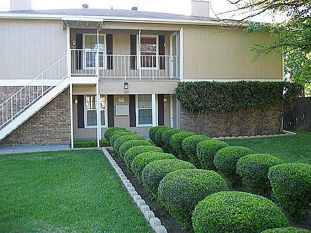 1st image of 1103 Airline Dr APT 4