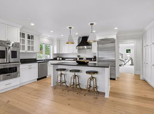 5913 Wooddale Ave, Edina, MN 55424