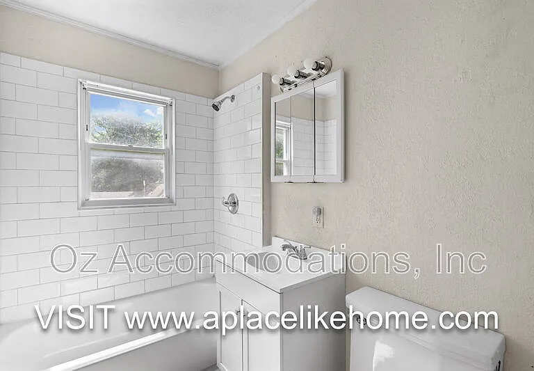 563 S Ash Ave #3 — Photo 16