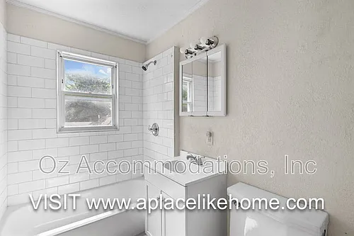 563 S Ash Ave #3 Photo 1