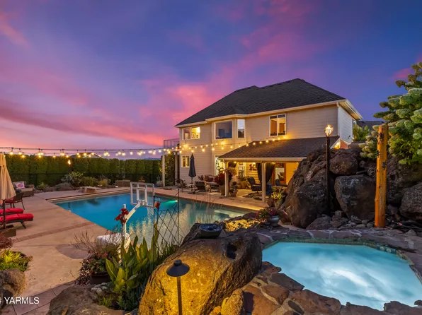 610 N 78th Ave, Yakima, WA 98908