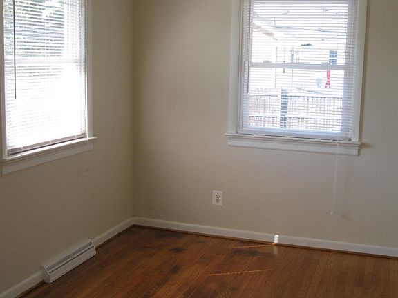 5th image of 461 Hanson Ave