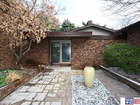2nd image of 6924 Berrywood Ct