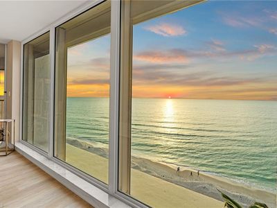4051 Gulf Shore BLVD N #902, Naples, FL, 34103