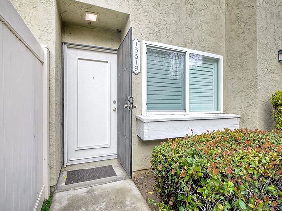 4th image of 13619 Sycamore Tree Ln