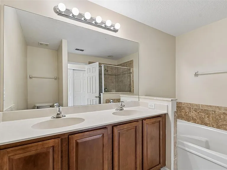 20112 Indian Rosewood Dr — Photo 35