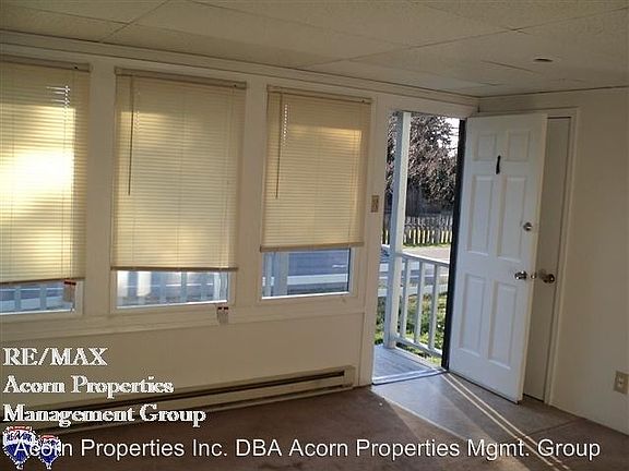 3rd image of 1726 SW Swantown Ave #1