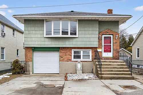 9 Bay Beach Ave Photo 1