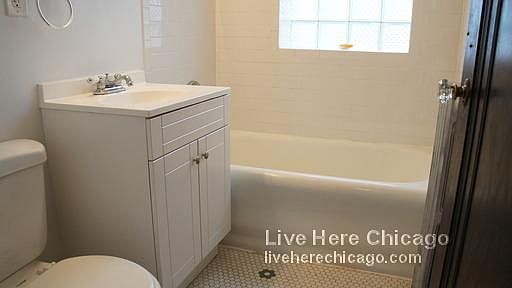 2nd image of 2948 N Albany Ave APT 3W
