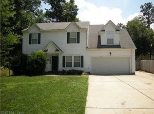 203 Robin Hood Dr, Yorktown, VA 23693
