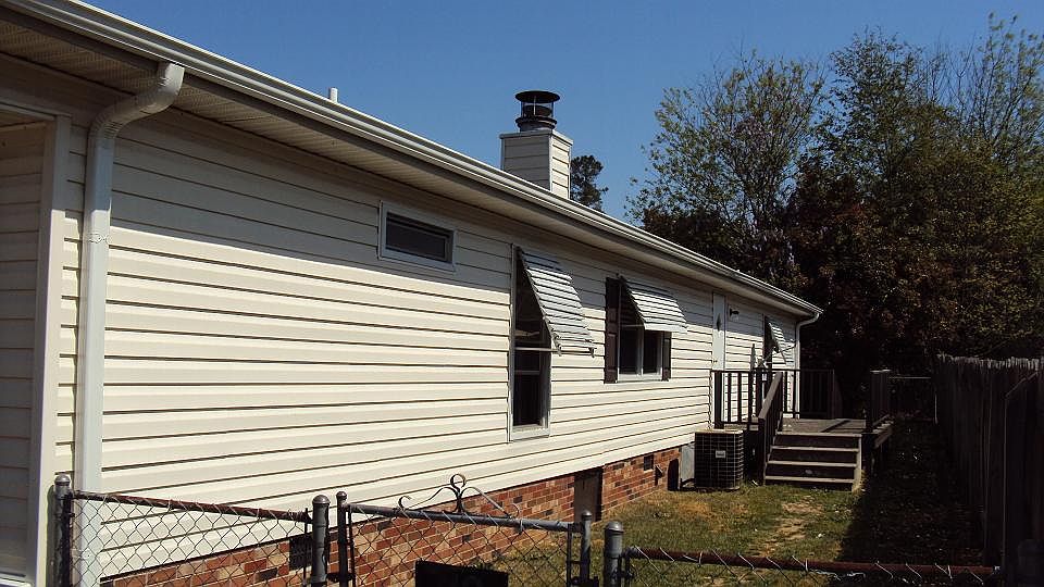 2nd image of 2836 Apple Valley Dr