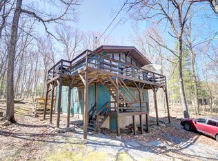 111 Tanager Rd, Lackawaxen, PA 18435