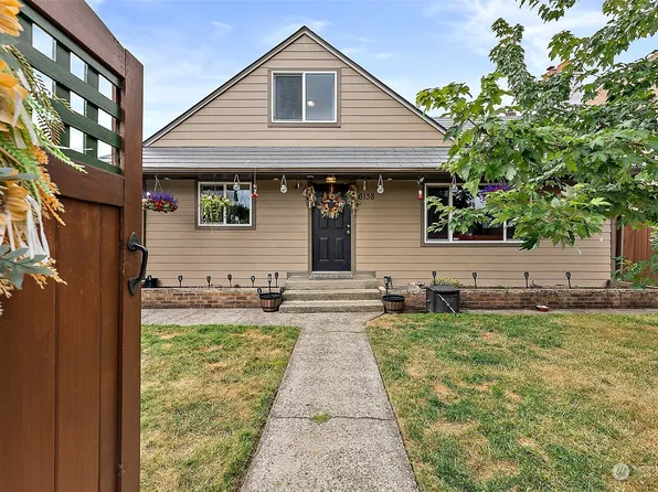 6138 Yakima Avenue, Tacoma, WA 98408