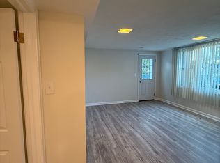 1212 Ware St SW #2, Vienna, VA 22180