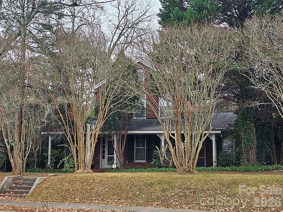 2nd image of 711 Chesterfield Ave