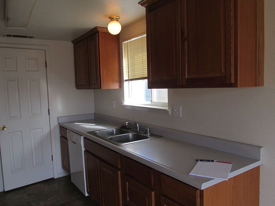 2nd image of 2010 Bunyan Rd Unit B