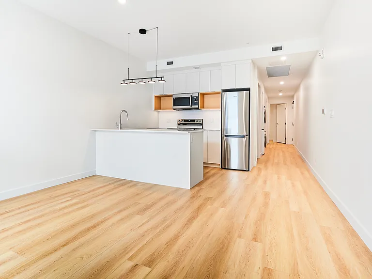 665 8th St SW — Photo 29