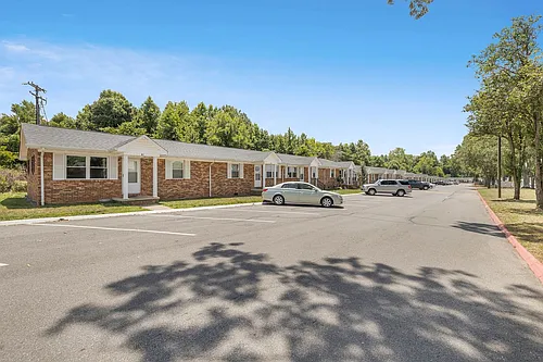 SH101-College Road Apartments (RCA) Photo 1