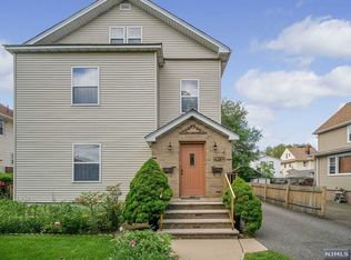 14 Chestnut St, Rutherford, NJ 07070