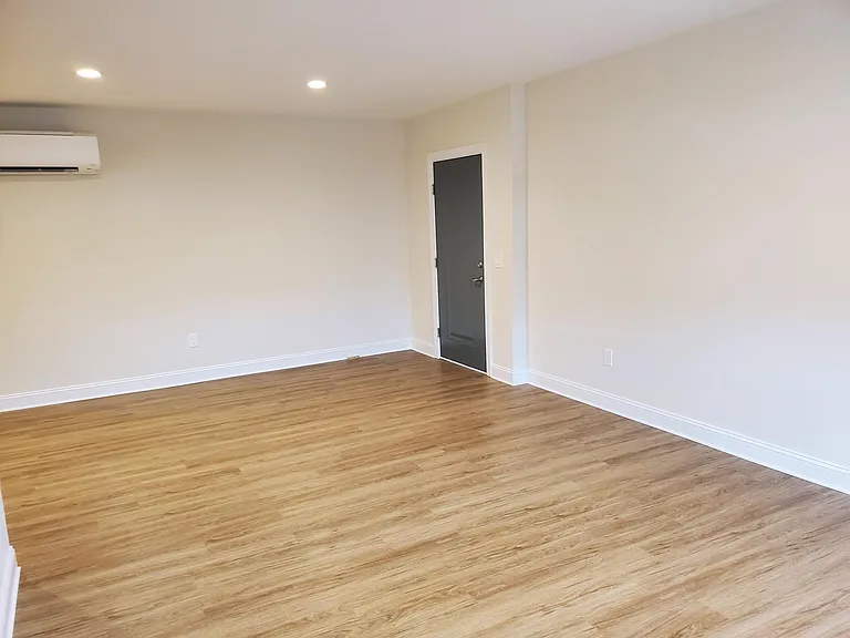 207 W Main St #1 — Photo 6