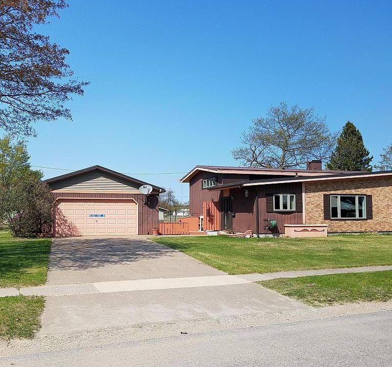 64 Kincheloe Dr, Kincheloe, MI 49788 Zillow