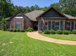 127 Notting Hill Pl, Canton, MS 39046