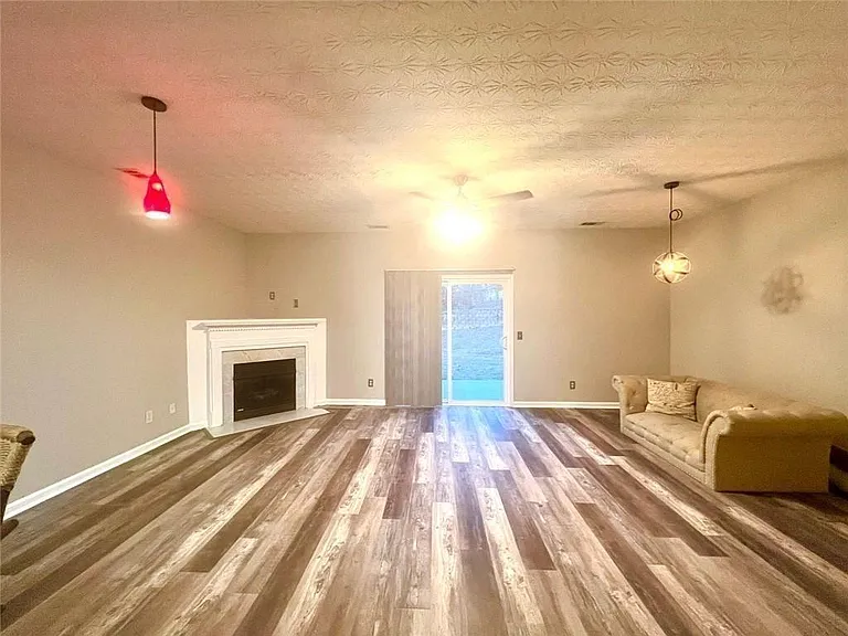 3854 Austin Park Ln — Photo 12