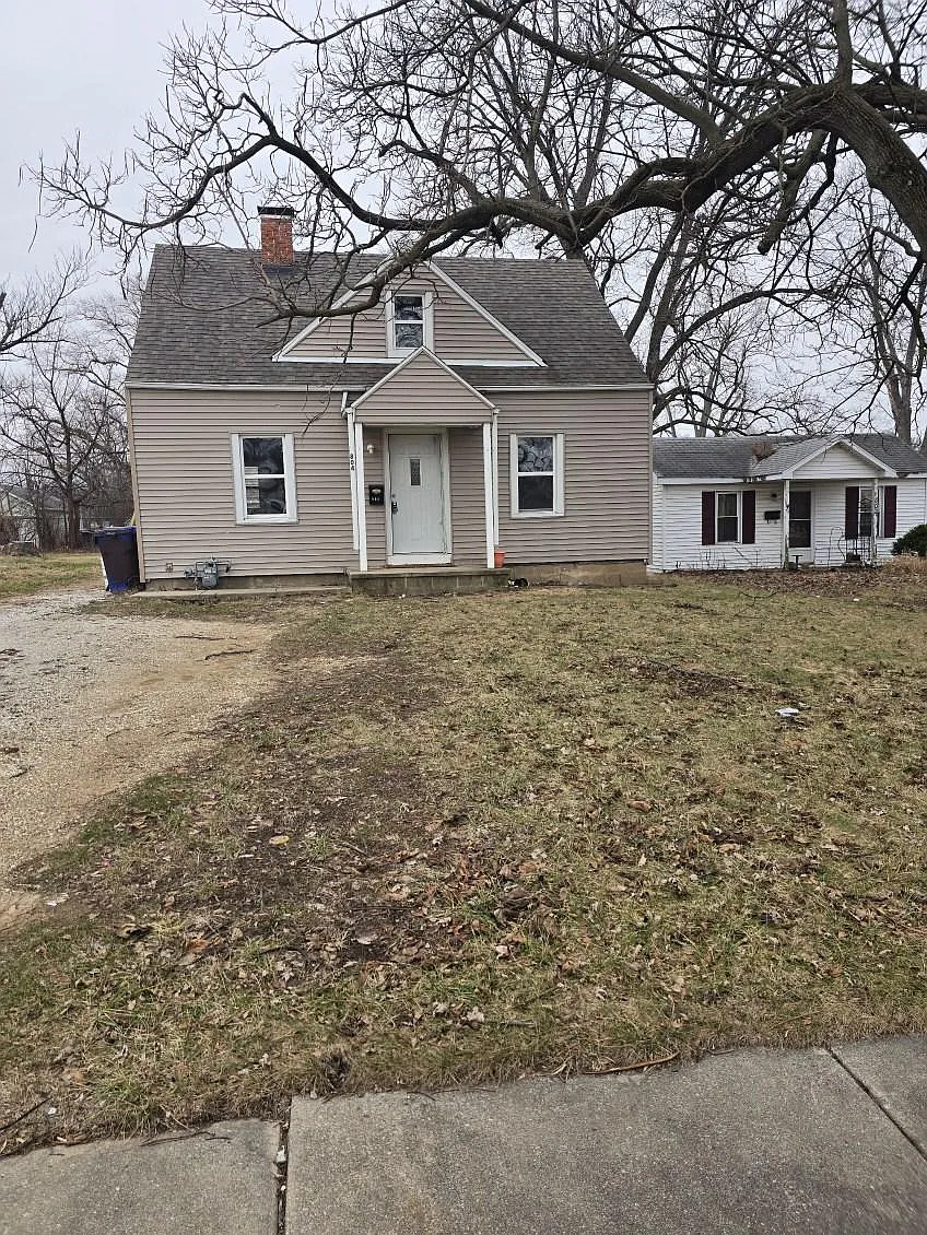 804 E Paris Ave photo 1