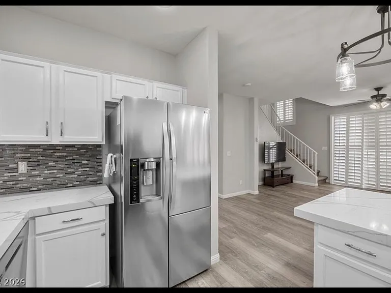 2607 Heathrow St — Photo 3