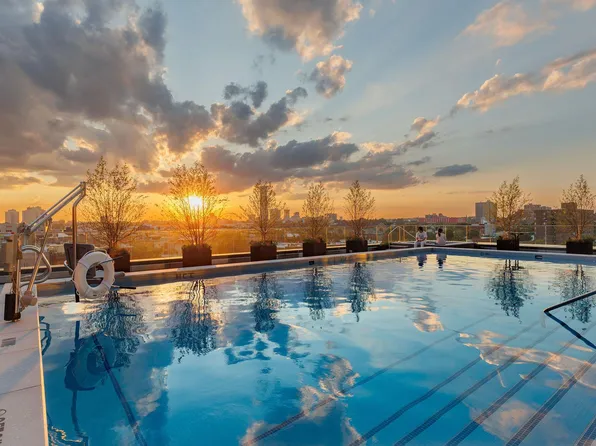 180 Morgan Street image 21 of 140