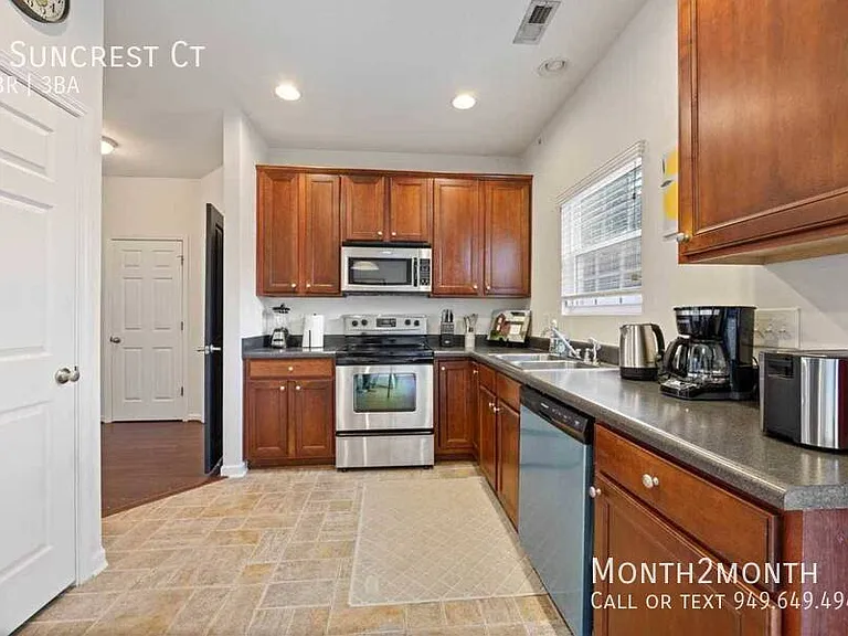 4 Suncrest Ct — Photo 8